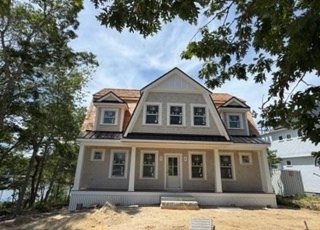 Property at 285 Edgewater Dr W, Falmouth, MA 02536, 4 beds, 3.5 baths