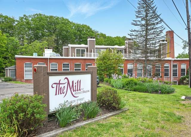 Property at 124 College St #20, South Hadley, MA 01075, 2 beds, 1.5 baths