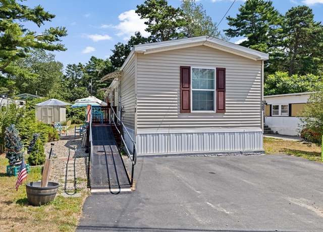Property at 125 Jeffreys Path, Wareham, MA 02571, 3 beds, 2 baths