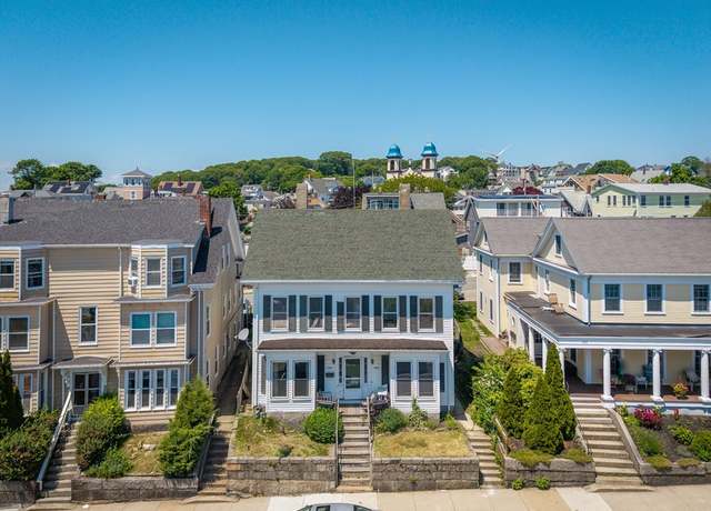 Property at 300-302 Main St, Gloucester, MA 01930, 5 beds, 2 baths