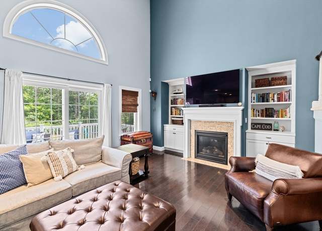Property at 5 Bosuns Ln, Bourne, MA 02532, 4 beds, 3 baths