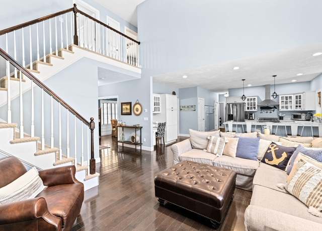 Property at 5 Bosuns Ln, Bourne, MA 02532, 4 beds, 3 baths