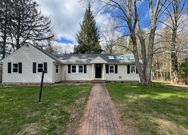 Property at 258 Tremont St, Rehoboth, MA 02769, 3 beds, 1 bath