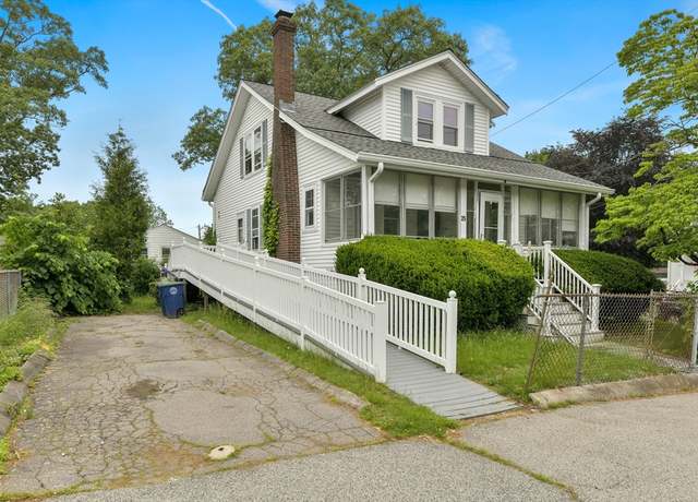 Property at 25 Bickford Rd, Braintree, MA 02184, 4 beds, 1 bath