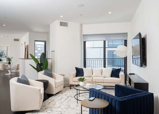 Property at 14 West Broadway Unit 10D, Boston, MA 02127, 1 bed, 1 bath