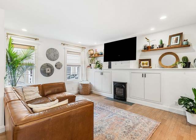 Property at 4 Ward Ct, Boston, MA 02127, 3 beds, 1.5 baths