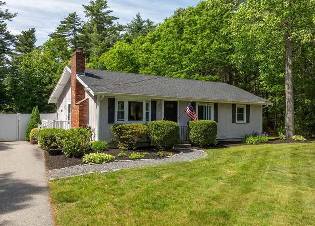 Property at 275 Carver Rd, Plymouth, MA 02360, 2 beds, 1 bath