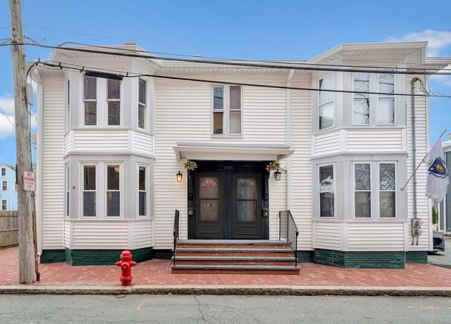 Property at 2 Prince Pl #2, Newburyport, MA 01950, 3 beds, 1.5 baths
