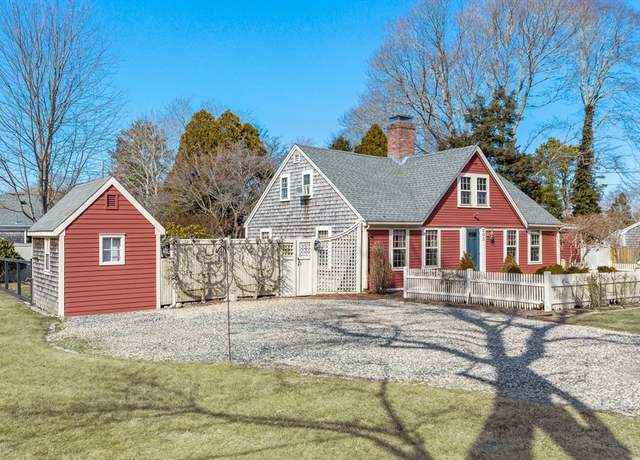 Property at 303 Phinney's Ln, Barnstable, MA 02630, 3 beds, 1 bath