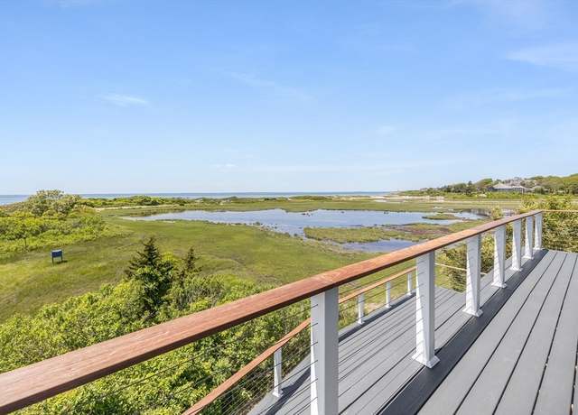 Property at 33 Wood Neck Rd, Falmouth, MA 02540, 3 beds, 3.5 baths