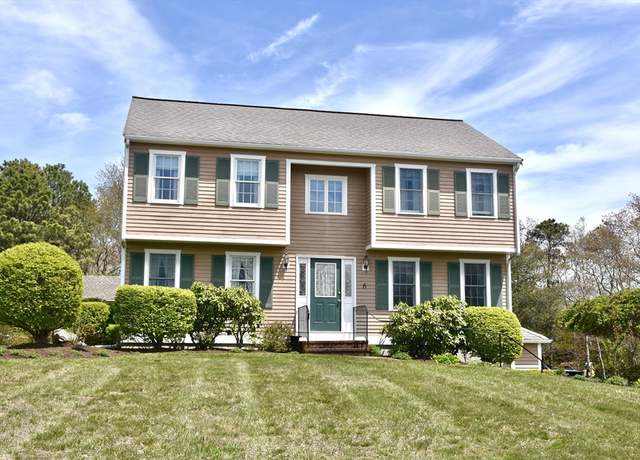 Property at 6 Oak Bluff Rd, Bourne, MA 02562, 3 beds, 2.5 baths