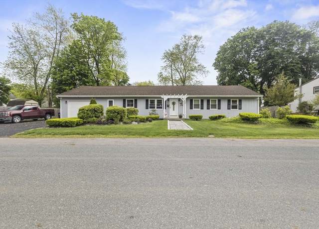 Property at 35 Pierce St, Brockton, MA 02302, 3 beds, 3 baths