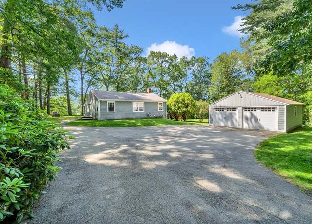Property at 26 Beacon St, Amesbury, MA 01913, 3 beds, 1 bath