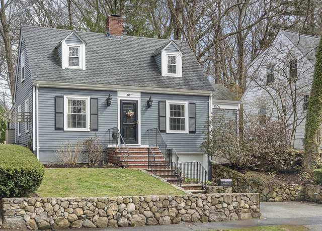 Property at 82 Risley Rd, Chestnut Hill, MA 02467, 2 beds, 2 baths