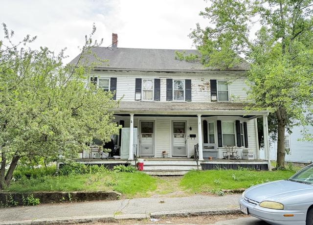 Property at 19 Davis St, Woburn, MA 01801, 4 beds, 2 baths