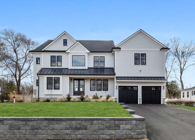 Property at 7 Edward Ave South, Lynnfield, MA 01940, 4 beds, 3.5 baths
