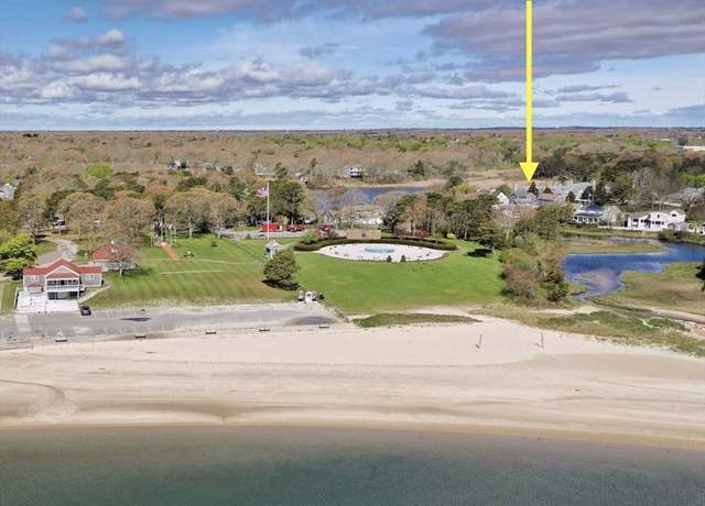 Property at 381 Ocean St #1, Barnstable, MA 02601, 2 beds, 2.5 baths