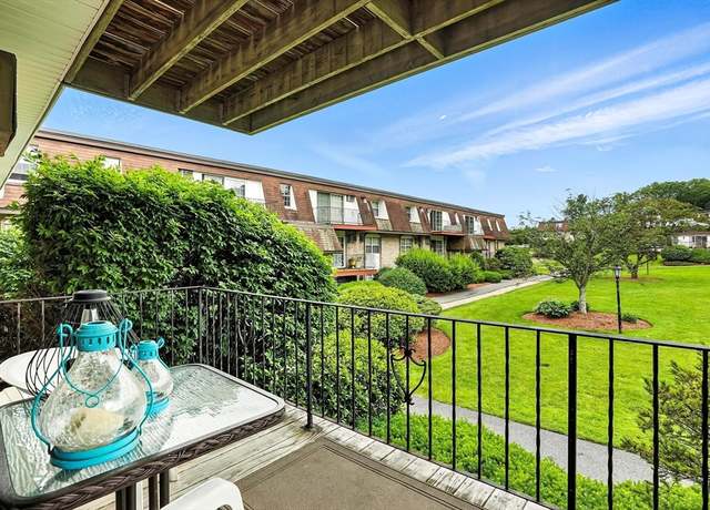 Property at 18 Williamsburg Ct #12, Shrewsbury, MA 01545, 2 beds, 1.5 baths