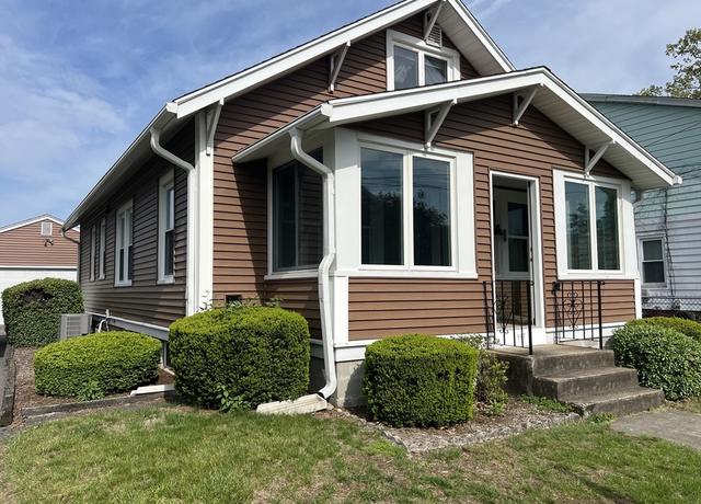 Property at 157 Highland Ave, Ludlow, MA 01056, 3 beds, 1.5 baths