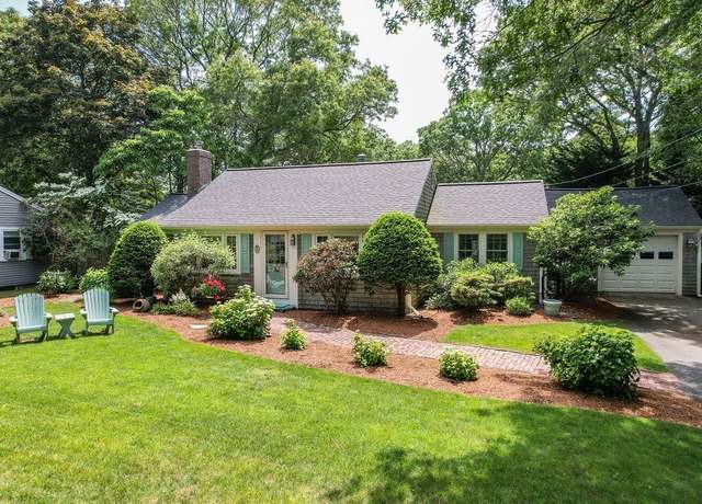 Property at 105 Pond St, Yarmouth, MA 02664, 3 beds, 1.5 baths