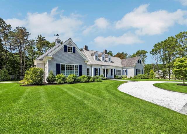 Property at 10 Herring Gull Rd, Mashpee, MA 02649, 3 beds, 3.5 baths