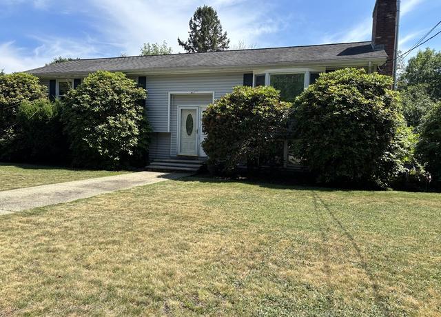 Property at 10 Fourth St, Wakefield, MA 01880, 3 beds, 3 baths