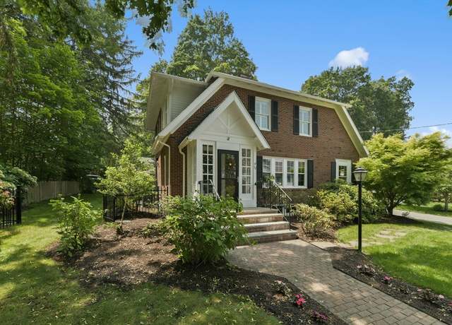 Property at 12 Coolidge Ave, Lexington, MA 02420, 4 beds, 2.5 baths