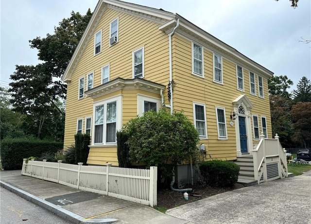 Property at 23 Greene St Unit C, Warren, RI 02885, 1 bed, 1 bath