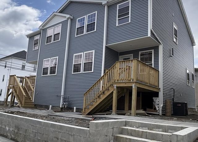 Property at 25 Lebanon St Unit B, Fall River, MA 02723, 3 beds, 2.5 baths