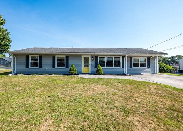 Property at 150 Townsend St, New Bedford, MA 02746, 3 beds, 1.5 baths