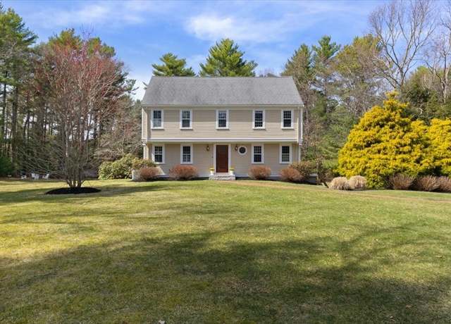 Property at 8 Colonial Dr, Duxbury, MA 02332, 4 beds, 2.5 baths