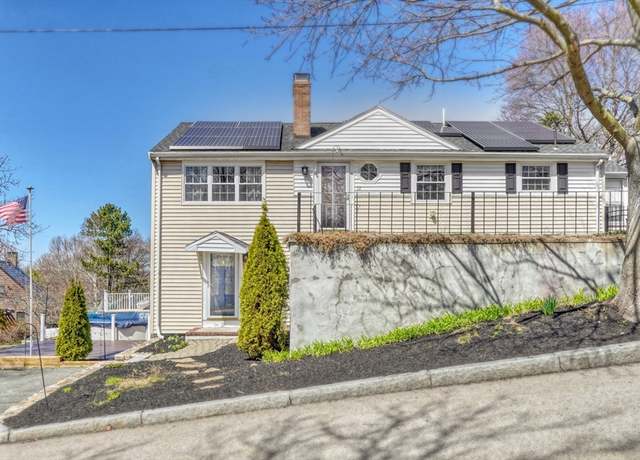 Property at 32 Willard St, Melrose, MA 02176, 3 beds, 1 bath