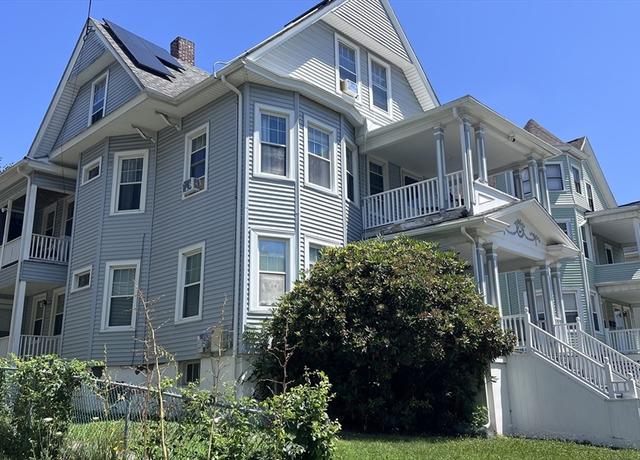 Property at 37 Chase Ave, Springfield, MA 01108, 7 beds, 3 baths