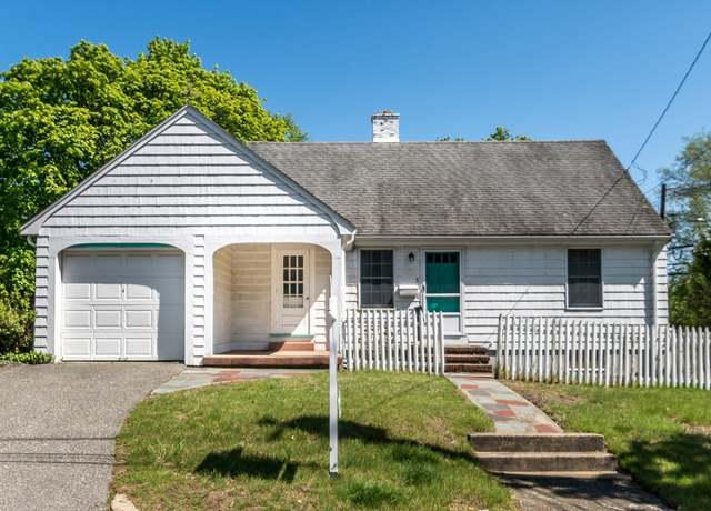 Property at 5 Chase Rd, Waltham, MA 02452, 3 beds, 1 bath