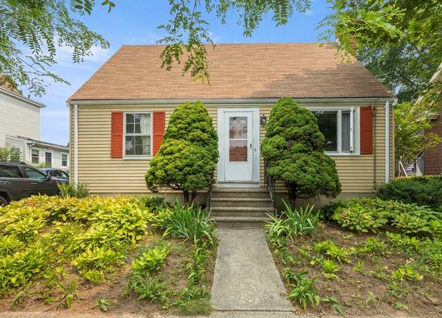 Property at 9 Maple Ave, Salem, MA 01970, 2 beds, 1 bath
