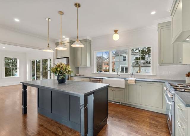 Property at 3 Lagrange St, Winchester, MA 01890, 4 beds, 3.5 baths