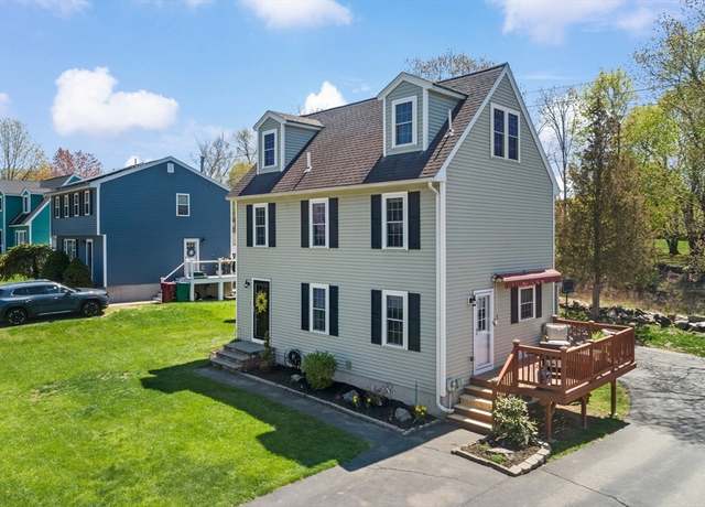 Property at 22 Briarwood Rd, Lowell, MA 01852, 3 beds, 1.5 baths