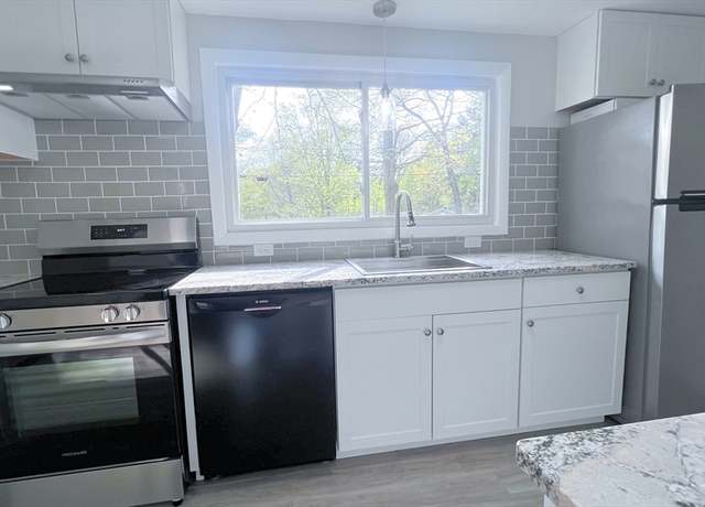 Property at 76 Hemlock Hvn, Hampton, NH 03842, 2 beds, 2 baths
