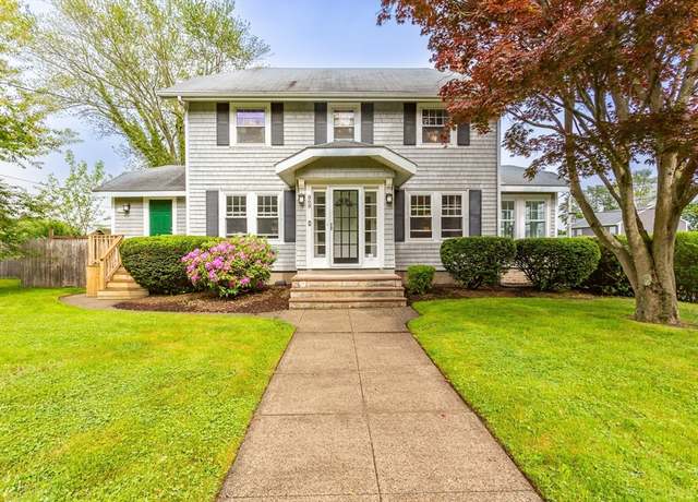 Property at 868 Brayton Ave, Somerset, MA 02726, 4 beds, 1.5 baths