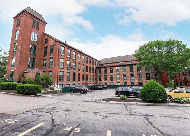 Property at 14 Sanford St #21, Medway, MA 02053, 2 beds, 1.5 baths