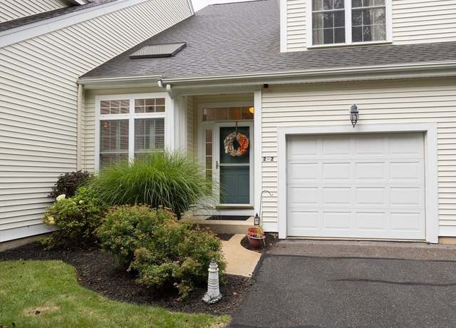 Property at 2 Kingson Ln #2, Medway, MA 02053, 2 beds, 2.5 baths
