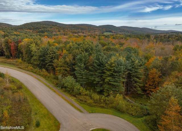Property at 39 Old Farm Ln, Pittsfield, MA 01201