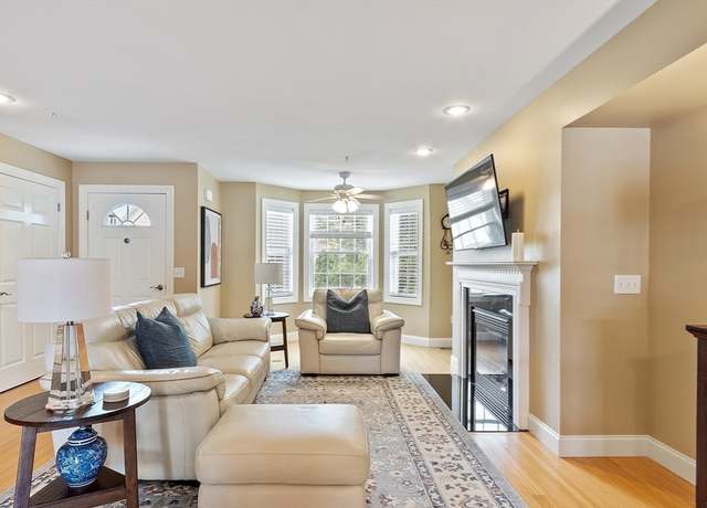 Property at 15 Coates Ln #15, Haverhill, MA 01835, 2 beds, 1.5 baths