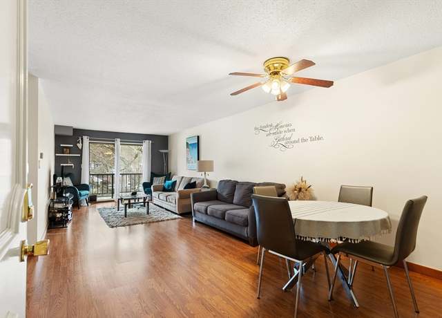 Property at 1 Greenbriar Dr #304, North Reading, MA 01864, 2 beds, 1 bath