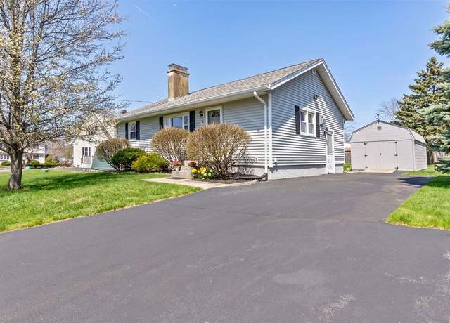 Property at 4 Vista Dr, Danvers, MA 01923, 2 beds, 1 bath