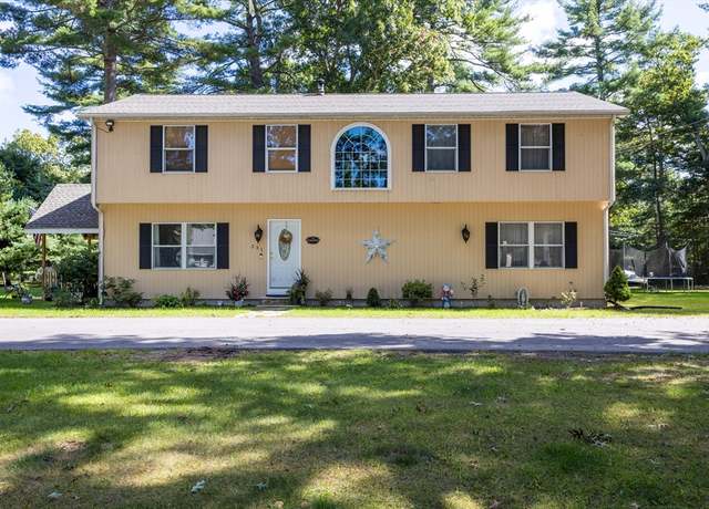 Property at 231 Shady Valley Rd, Coventry, RI 02816, 5 beds, 3.5 baths