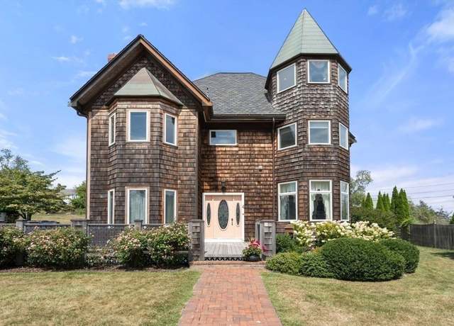 Property at 4 Harborview, Hull, MA 02045, 4 beds, 3 baths