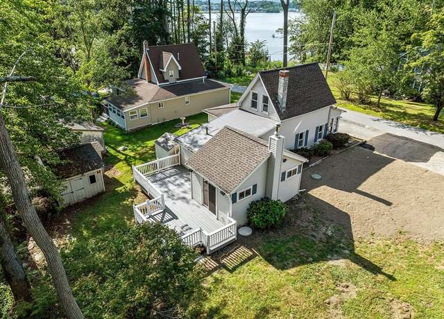 Property at 29 Lakeview Ave, Lunenburg, MA 01462, 3 beds, 2 baths