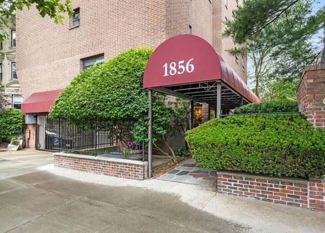 Property at 1856 Beacon St Unit 2D, Brookline, MA 02445, 2 beds, 1.5 baths
