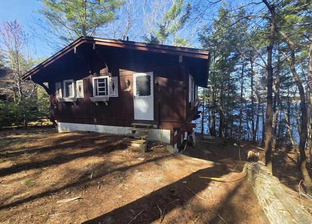 Property at 33 Noel Dr, Ashburnham, MA 01430, 2 beds, 1 bath